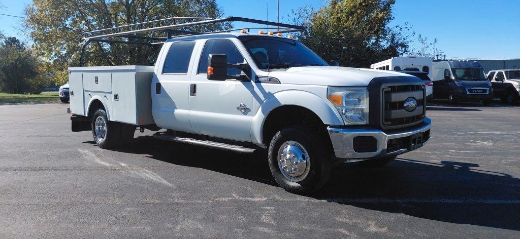 Ford F-350 SD XL Crew Cab Long Bed DRW 4WD 2013