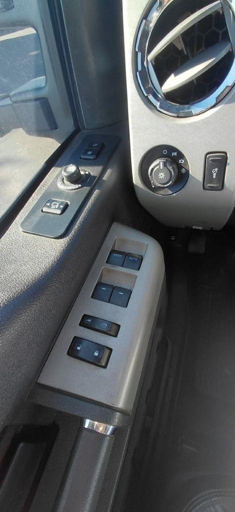 Ford F-350 SD King Ranch Crew Cab 4WD 2015