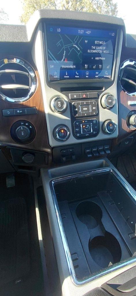 Ford F-350 SD King Ranch Crew Cab 4WD 2015