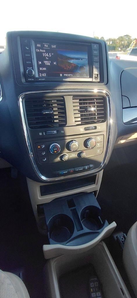 Dodge Grand Caravan SE 2016