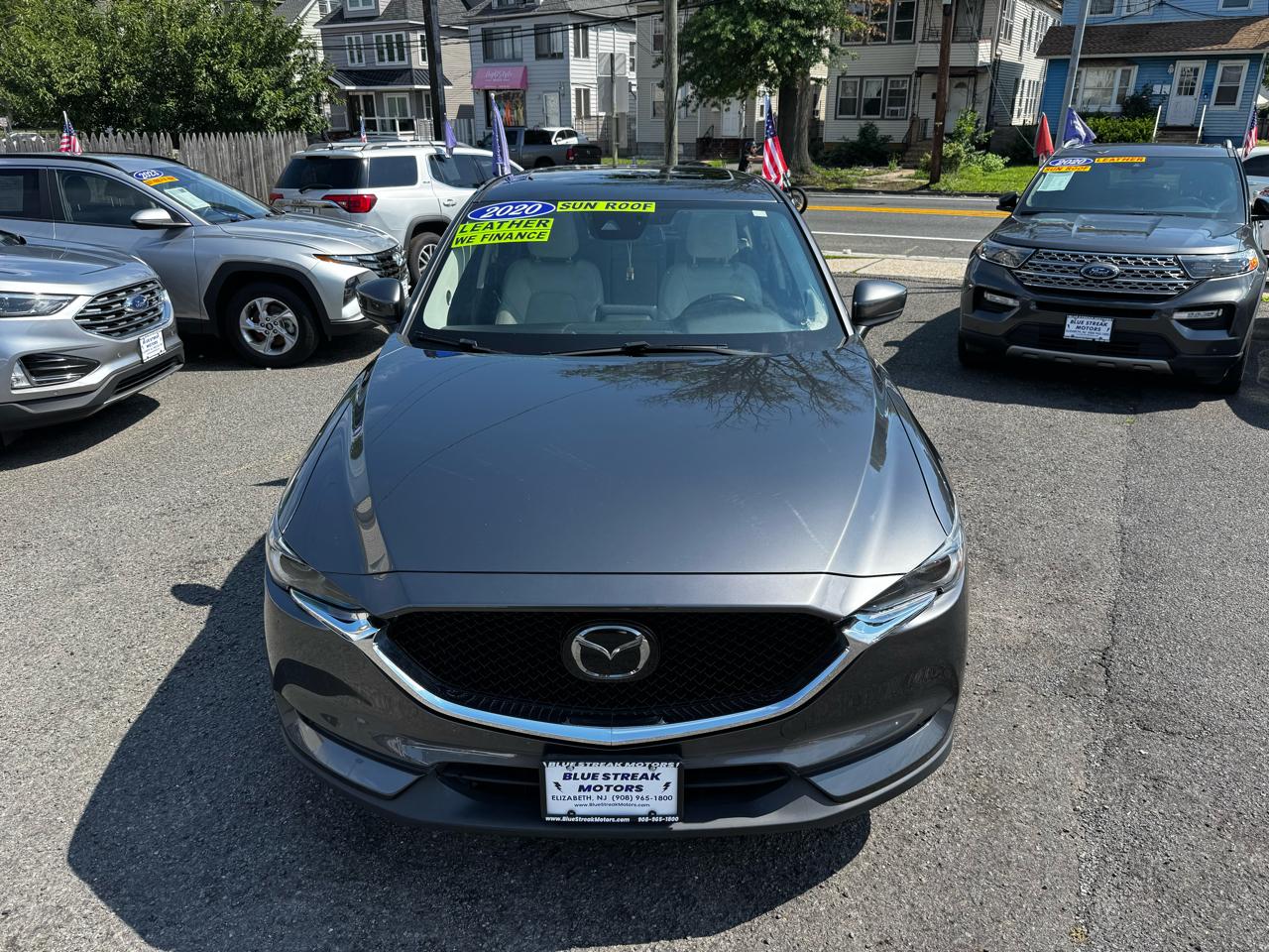 View vehicle photo 4