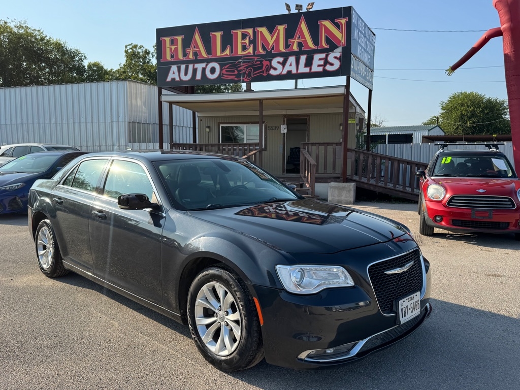 2015 Chrysler 300 Limited RWD