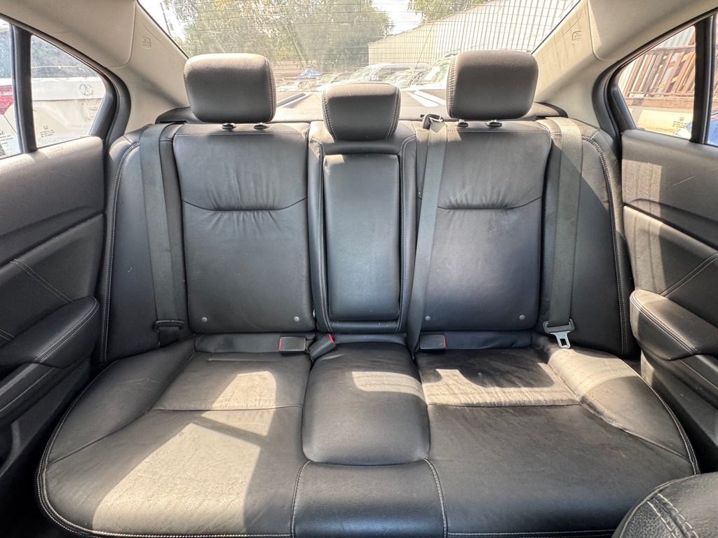 Honda Civic EX-L Sedan 5-Speed AT 2013 Honda Civic EX-L Sedan 5-Speed AT 2013