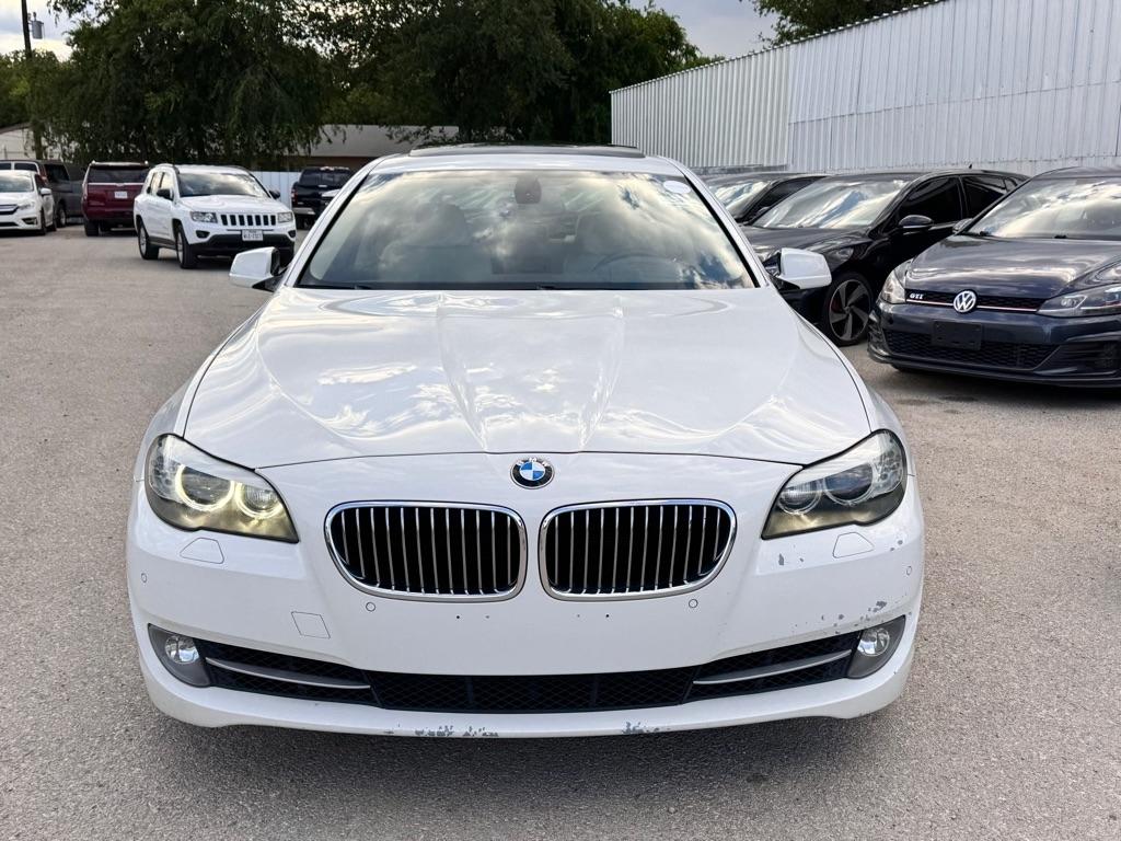 BMW 5-Series 535i 2011