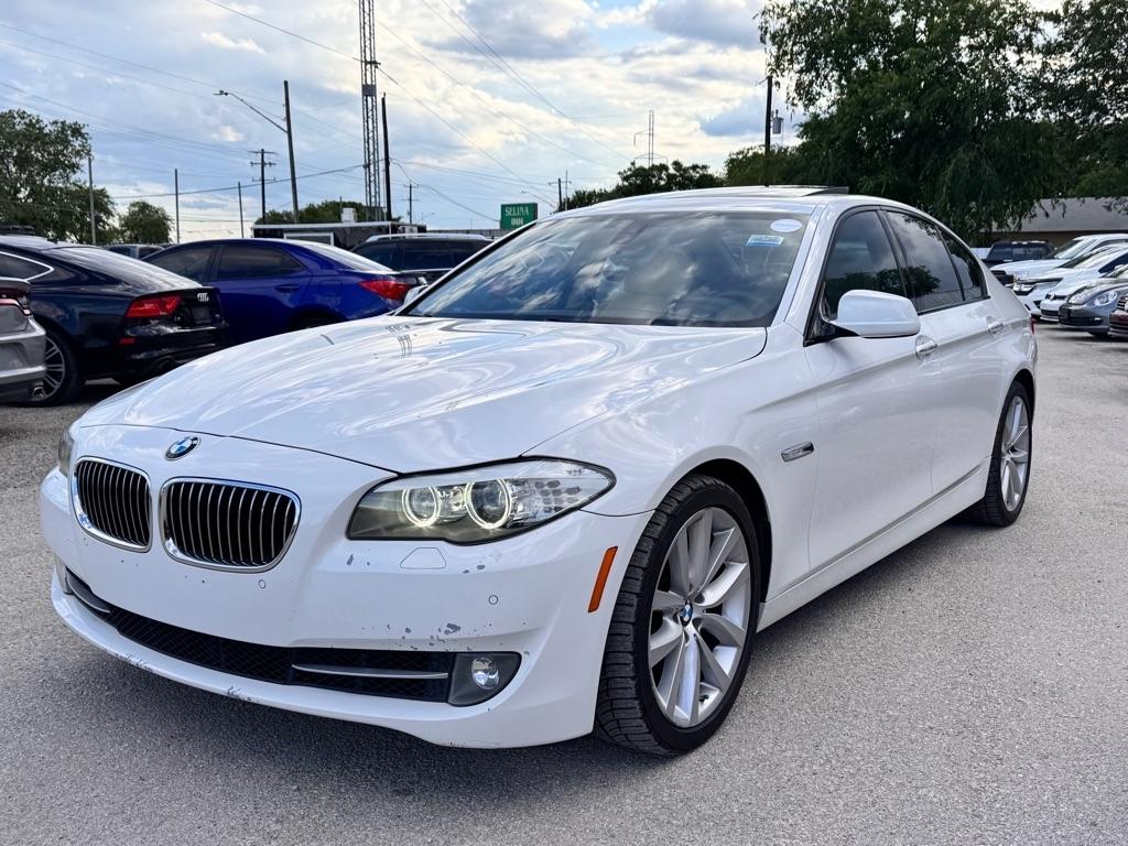 BMW 5-Series 535i 2011