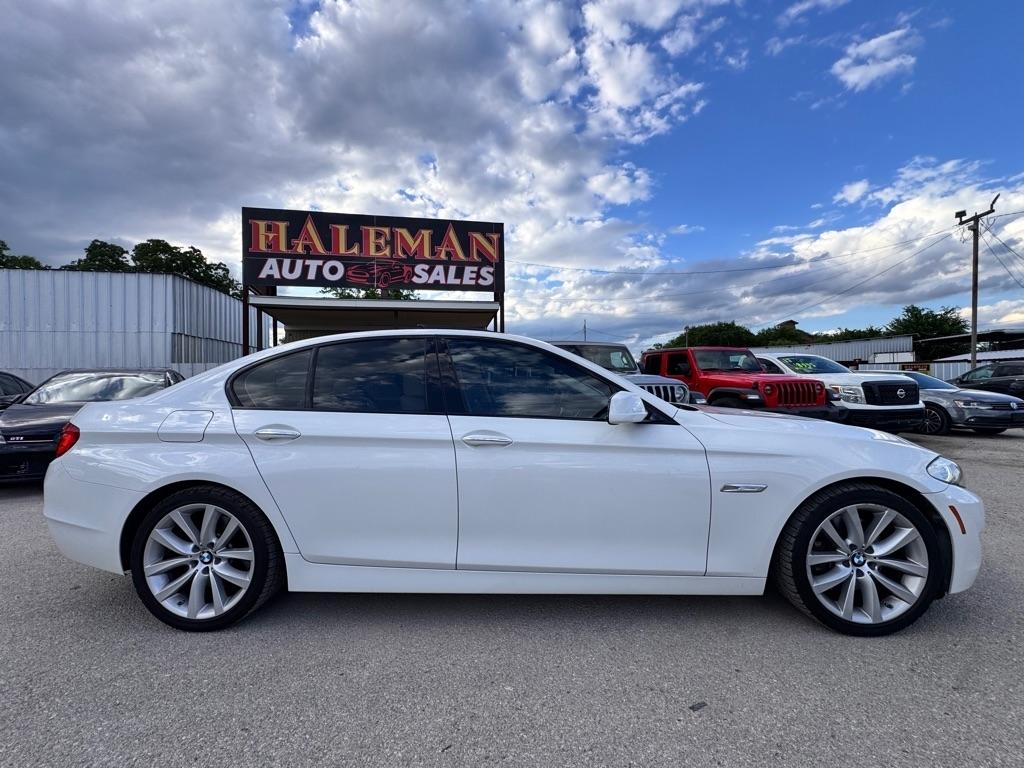 BMW 5-Series 535i 2011