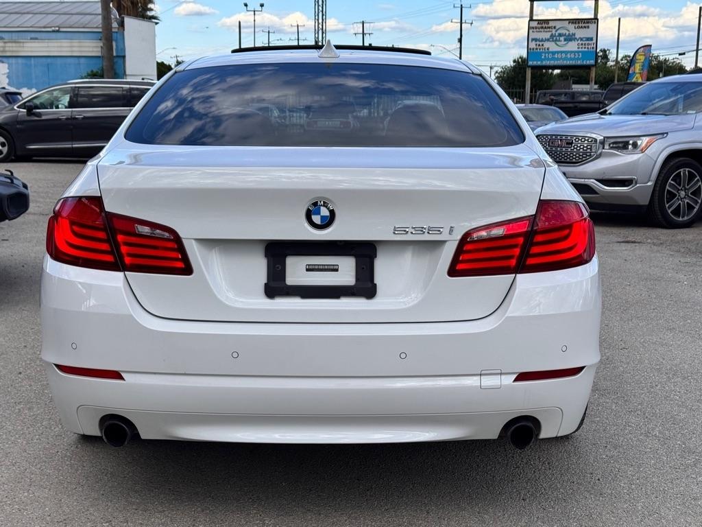 BMW 5-Series 535i 2011