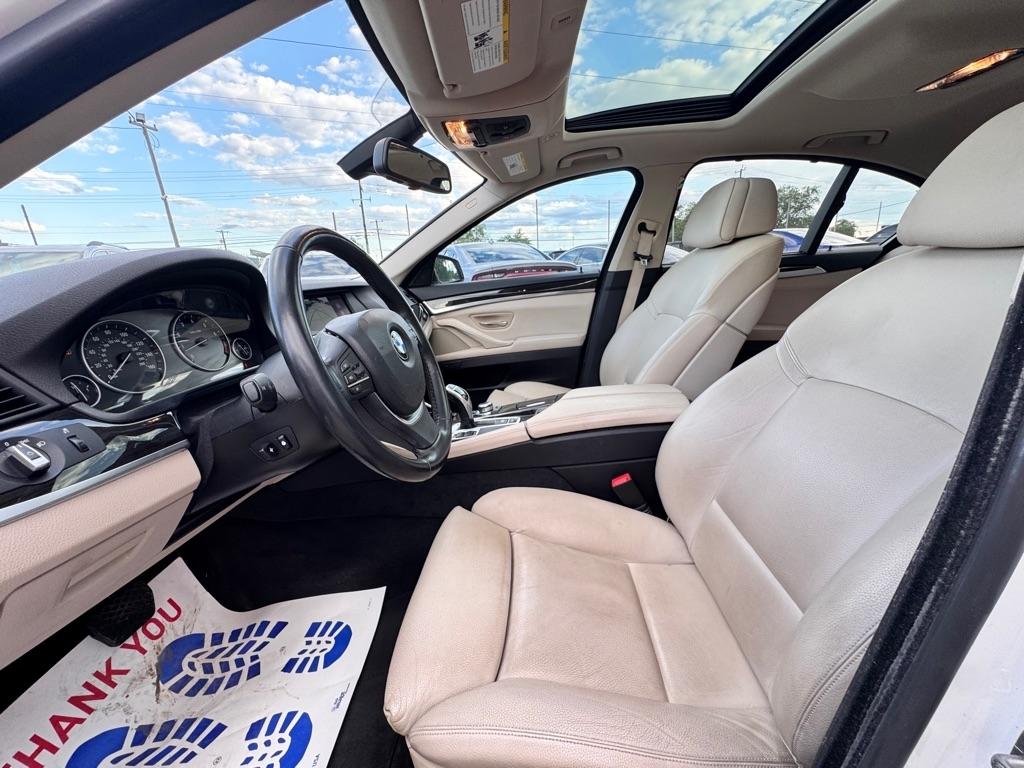 BMW 5-Series 535i 2011