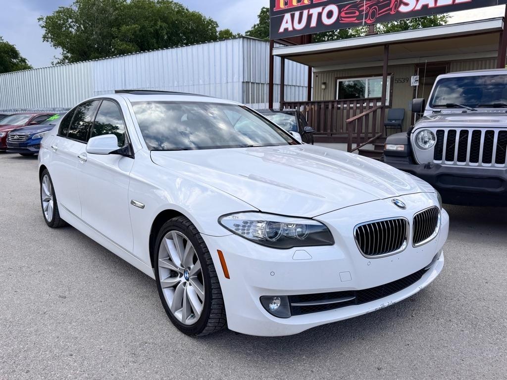 BMW 5-Series 535i 2011