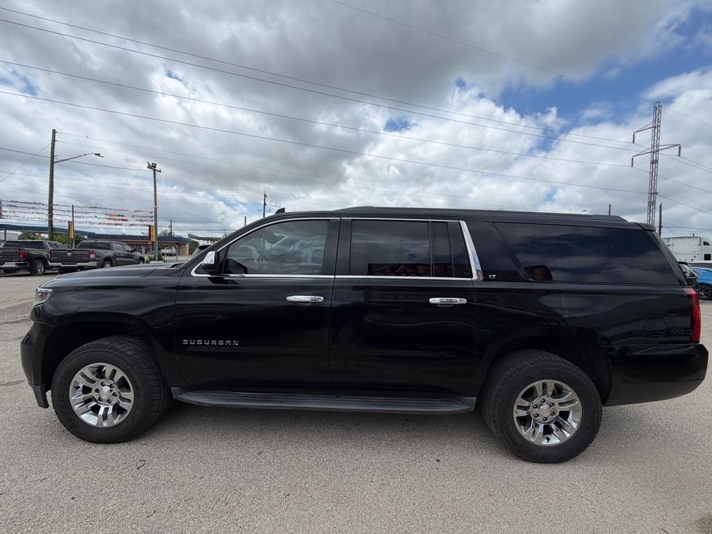 Chevrolet Suburban LT 4WD 2017