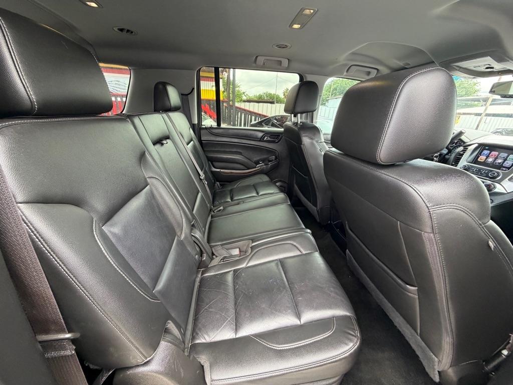 Chevrolet Suburban LT 4WD 2017