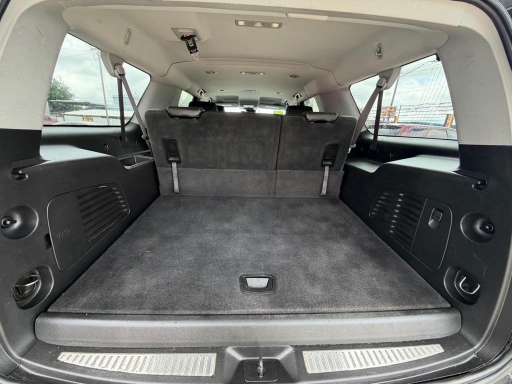 Chevrolet Suburban LT 4WD 2017