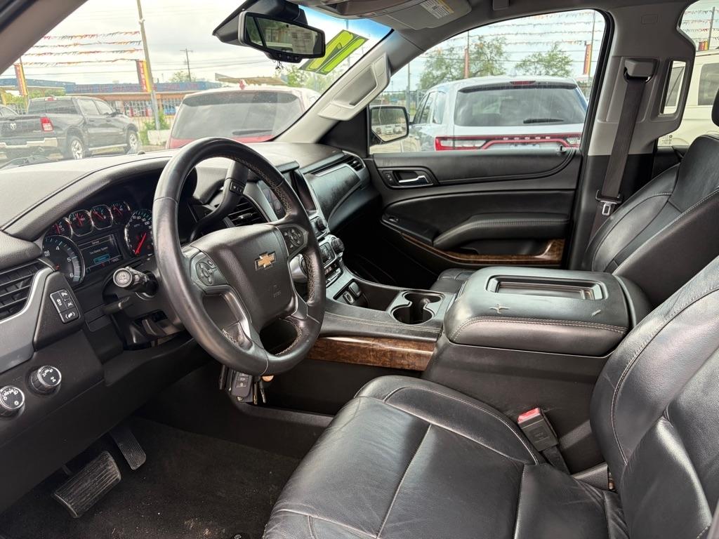 Chevrolet Suburban LT 4WD 2017