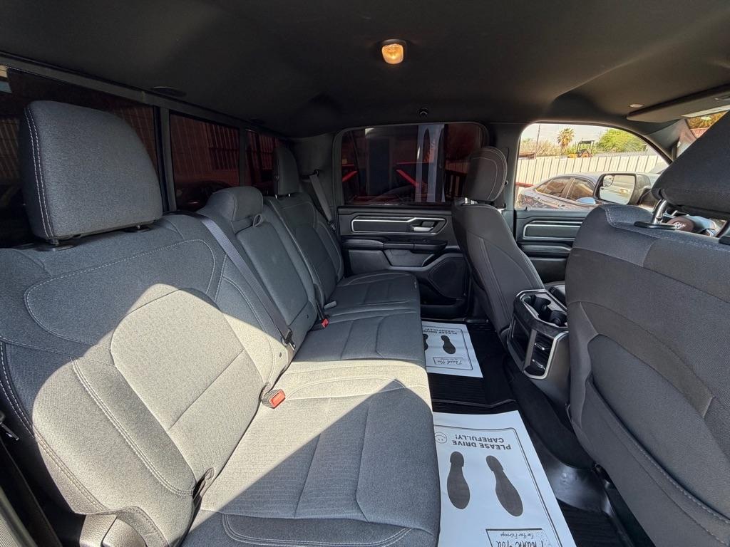 RAM 1500 Big Horn Crew Cab SWB 4WD 2022