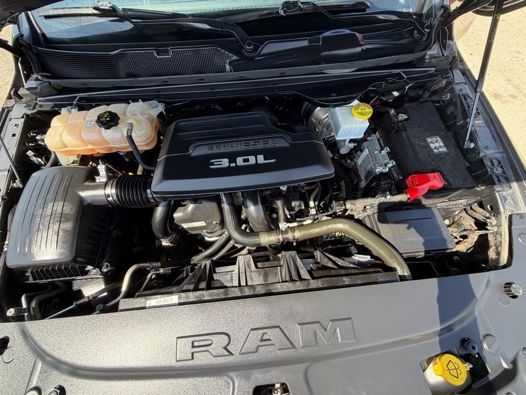 RAM 1500 Big Horn Crew Cab SWB 4WD 2022