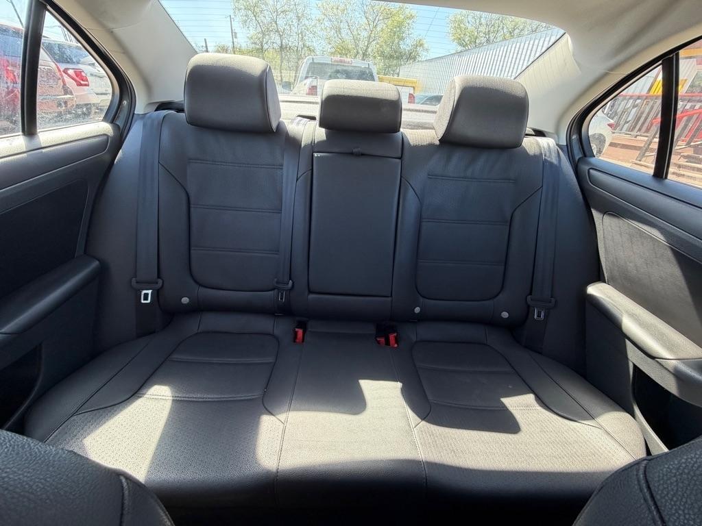 Volkswagen Jetta SE 2012