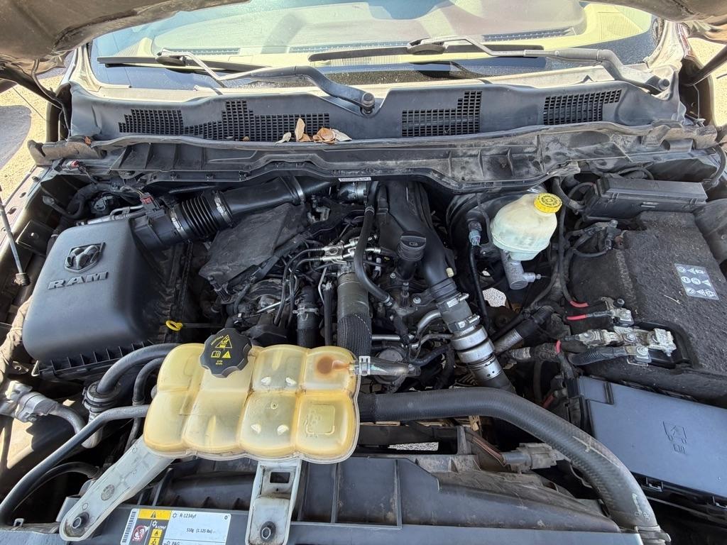 RAM 1500 Laramie Crew Cab SWB 2WD 2016