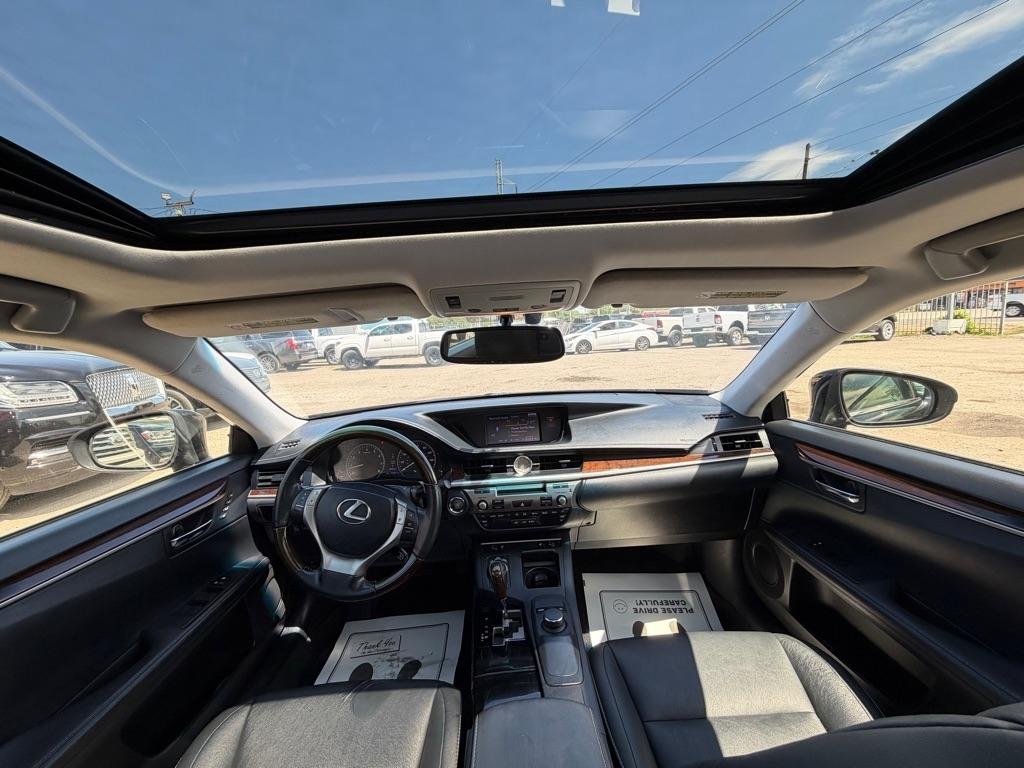 Lexus ES 350 Sedan 2013