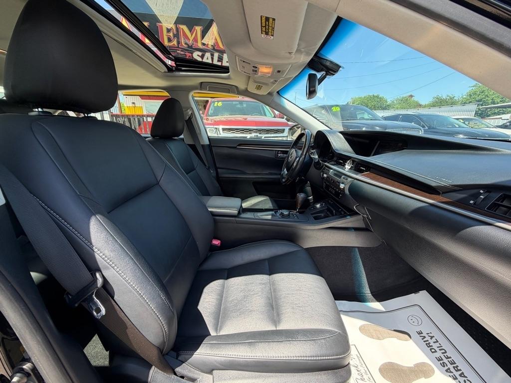 Lexus ES 350 Sedan 2013