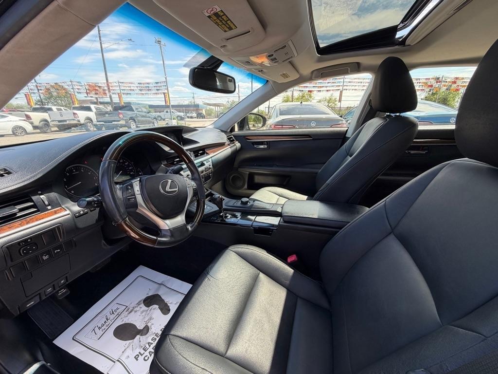 Lexus ES 350 Sedan 2013