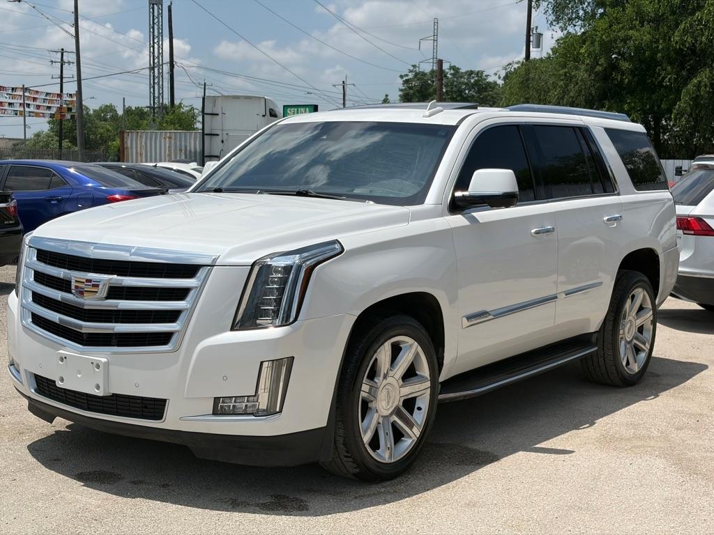 Cadillac Escalade Luxury 2WD 2016