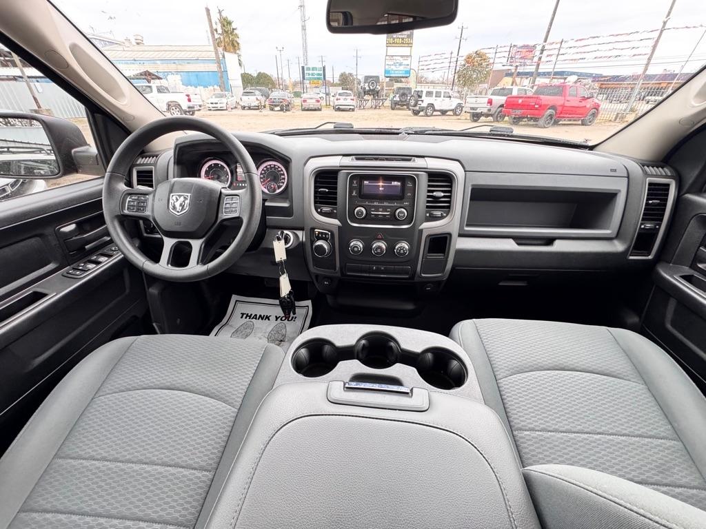 RAM 1500 Classic Tradesman Quad Cab 2WD 2020