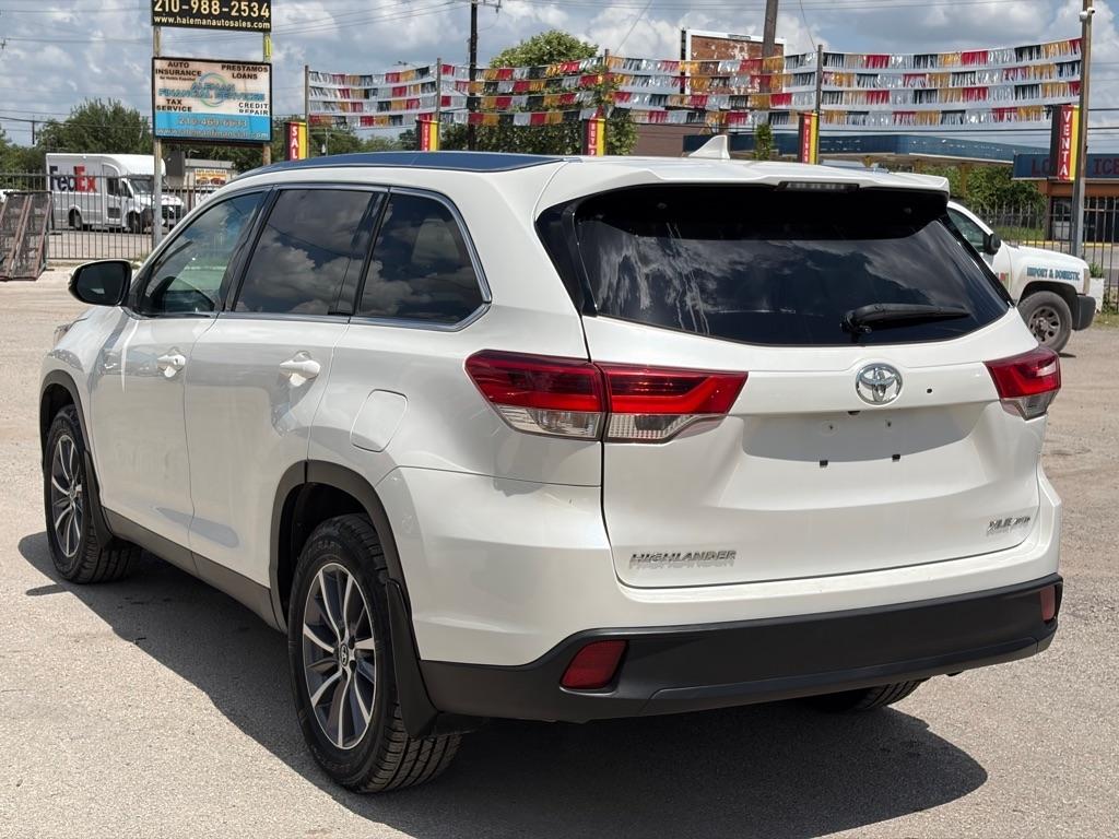 Toyota Highlander SE AWD V6 2019