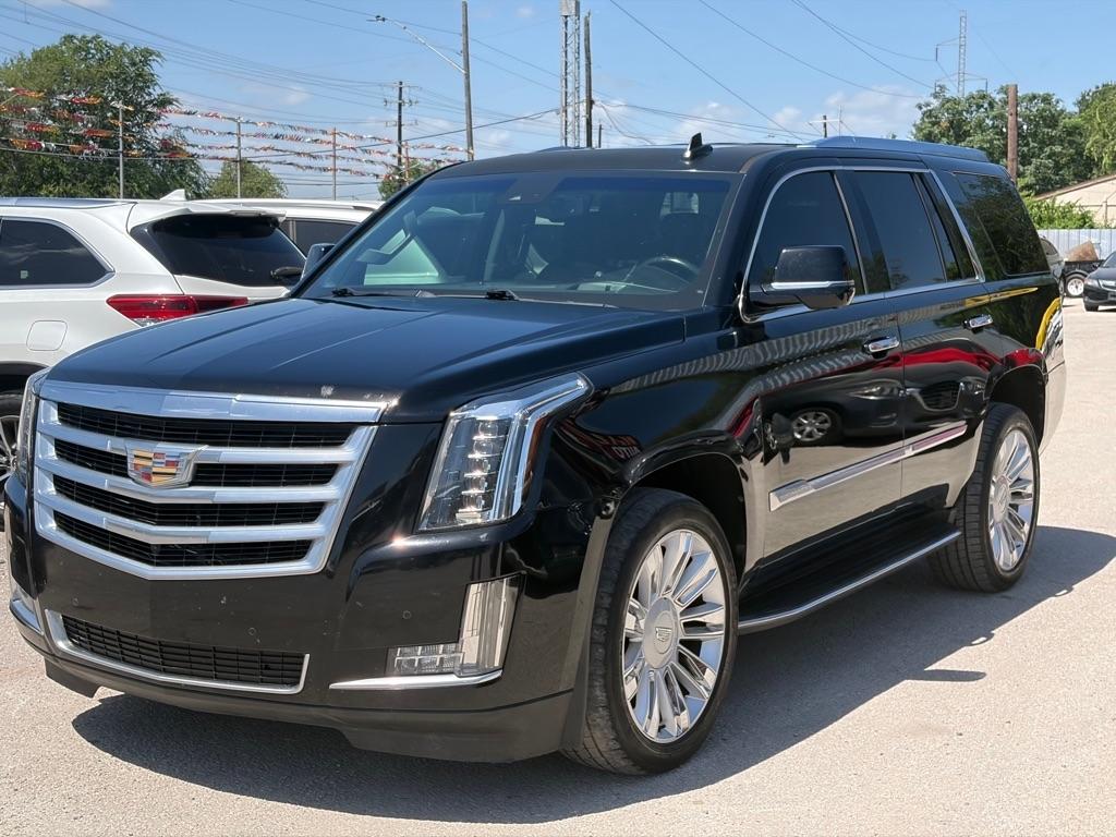 Cadillac Escalade Luxury 4WD 2016