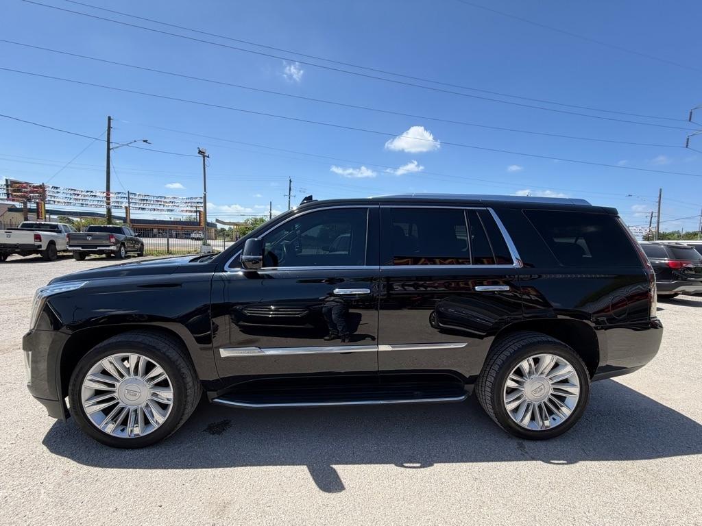 Cadillac Escalade Luxury 4WD 2016
