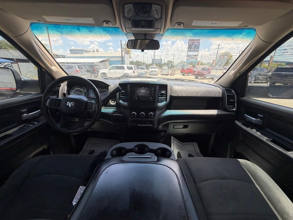 RAM 3500 Tradesman Crew Cab 4WD DRW 2019