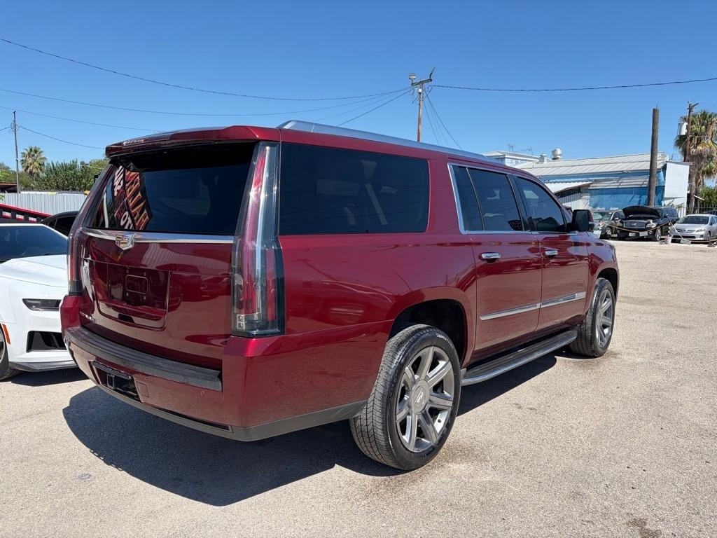 Cadillac Escalade ESV 2WD Luxury 2016