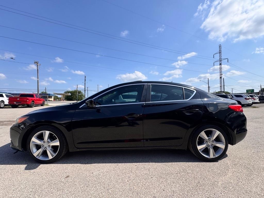 Acura ILX 5-Spd AT w/ Technology Package 2015