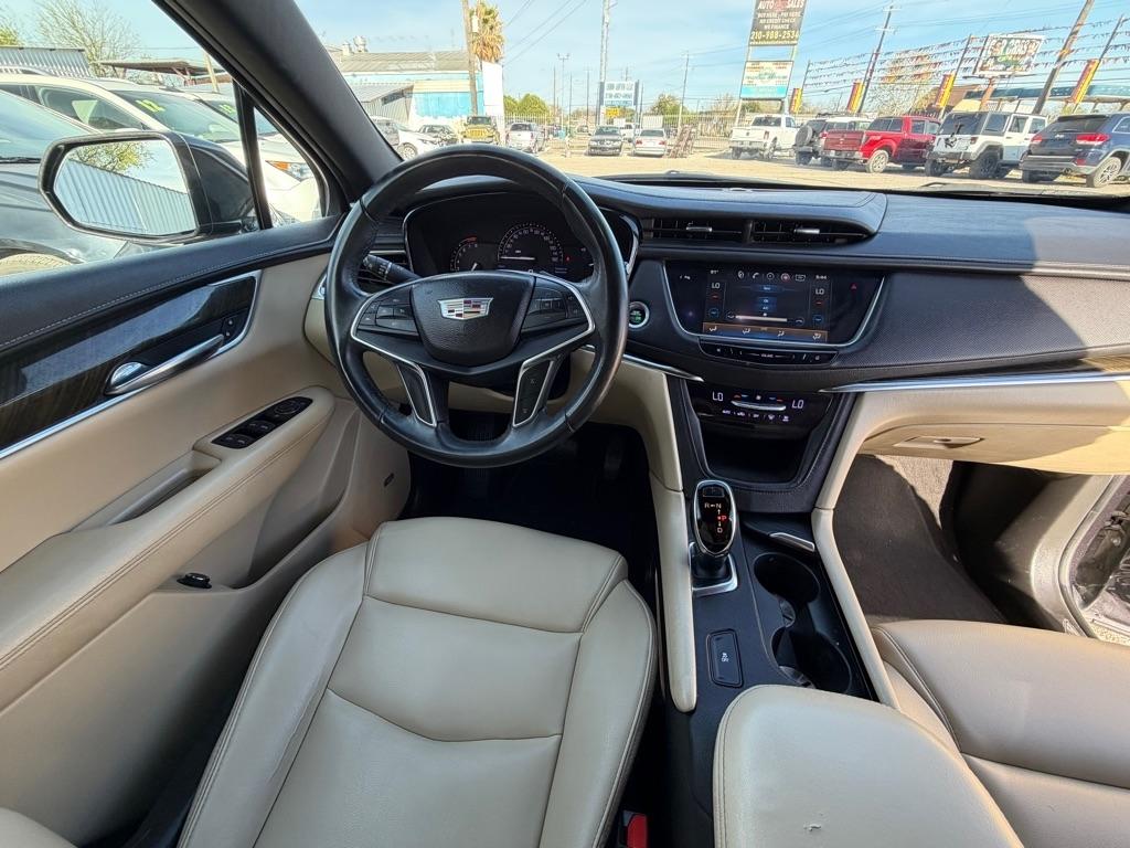 Cadillac XT5 Base 2017