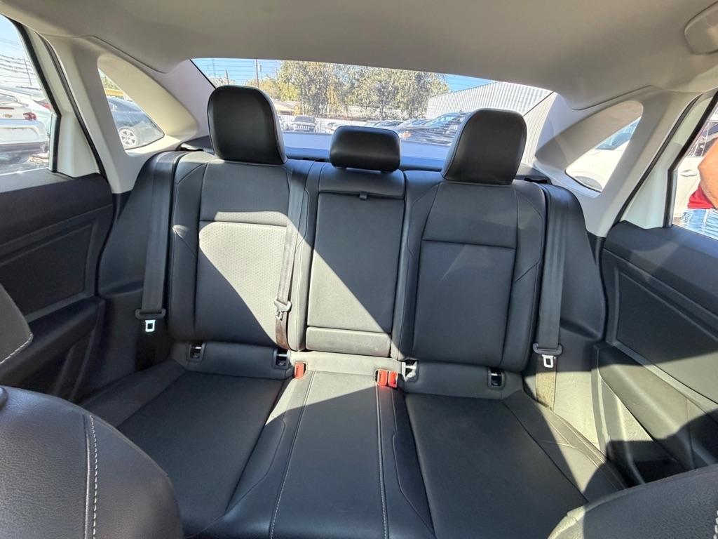 Volkswagen Jetta 1.4T S 8A 2019