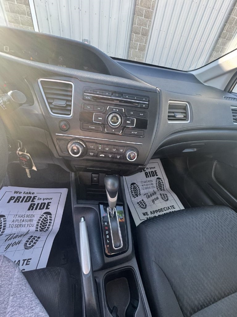 Honda Civic LX Sedan CVT 2015 Honda Civic LX Sedan CVT 2015