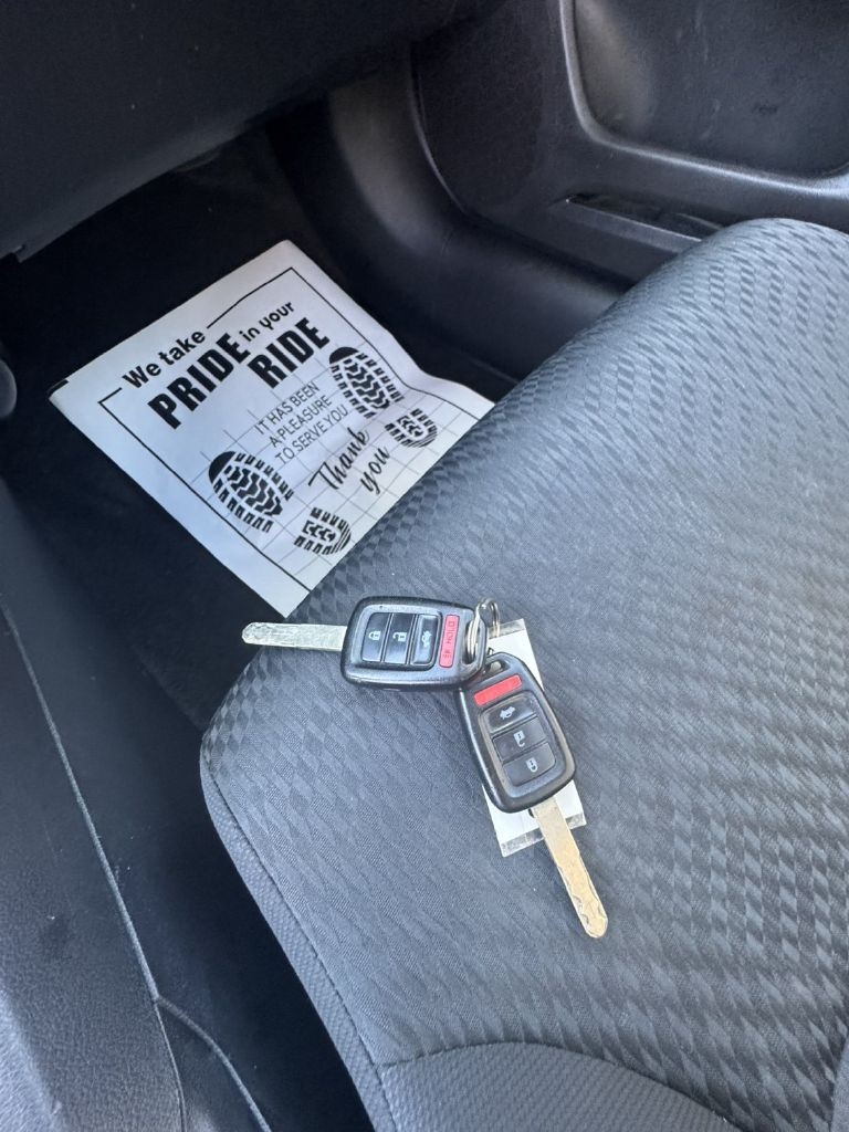 Honda Civic LX Sedan CVT 2015 Honda Civic LX Sedan CVT 2015