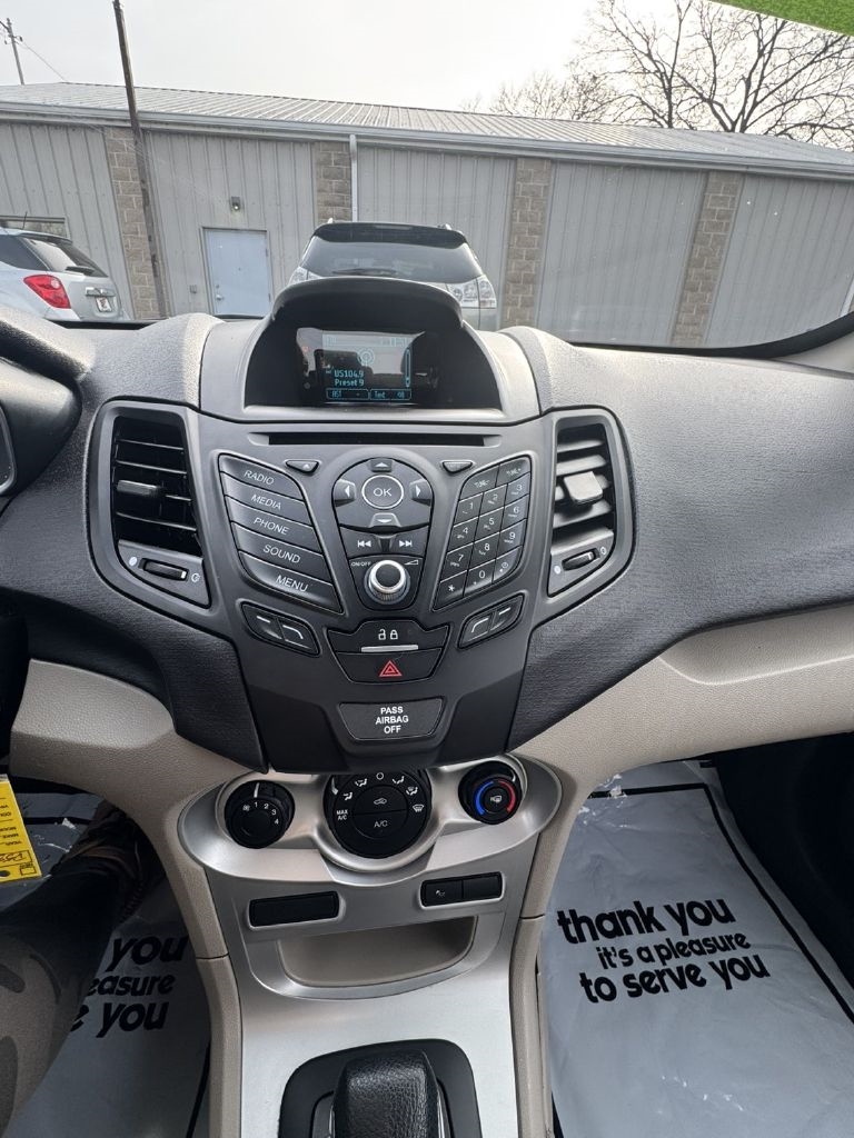 Ford Fiesta SE Hatchback 2017