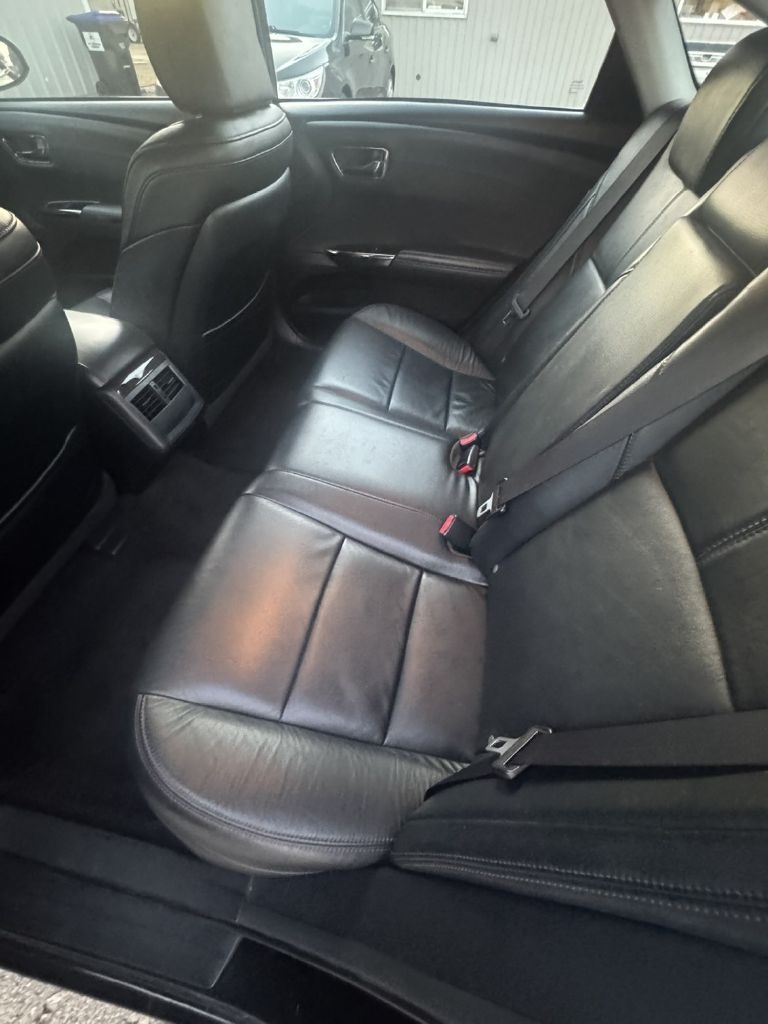 Toyota Avalon XLE 2013