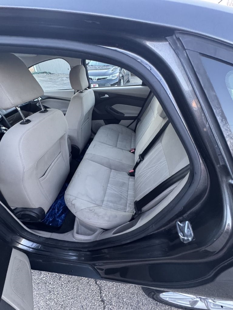 Ford Focus SE Sedan 2016