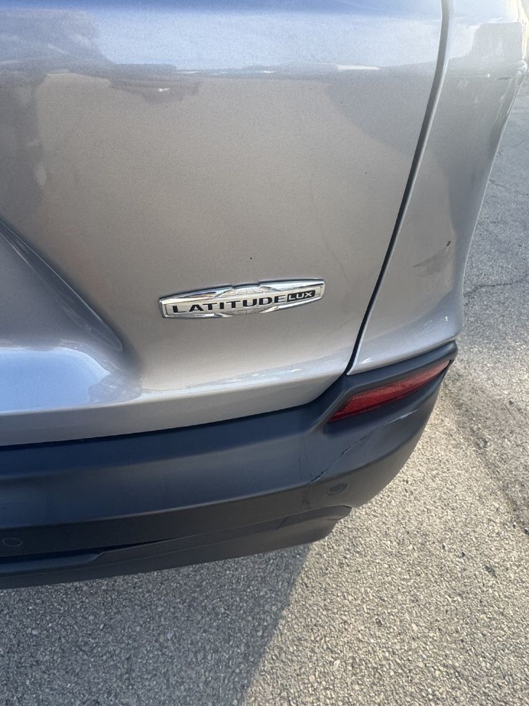 Jeep Cherokee Latitude Lux 4WD 2021