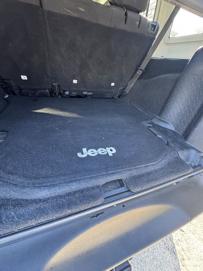 Jeep Wrangler Unlimited Sport 4WD 2015