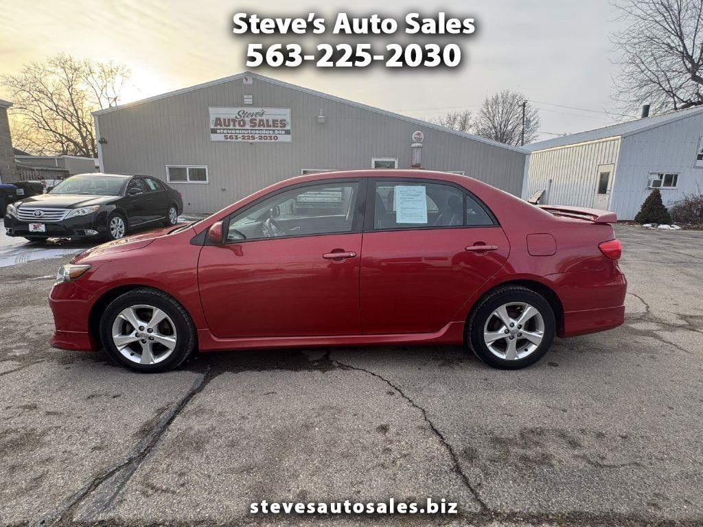 Toyota Corolla LE 4-Speed AT 2012