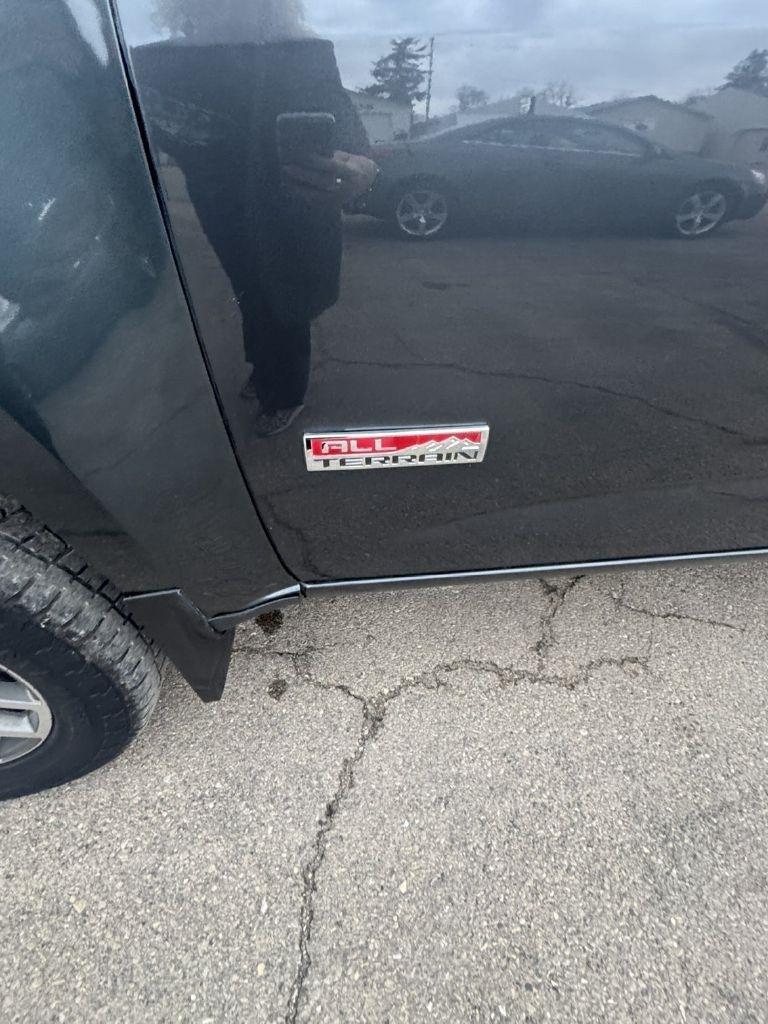 GMC Canyon SLE Crew Cab 4WD 2016