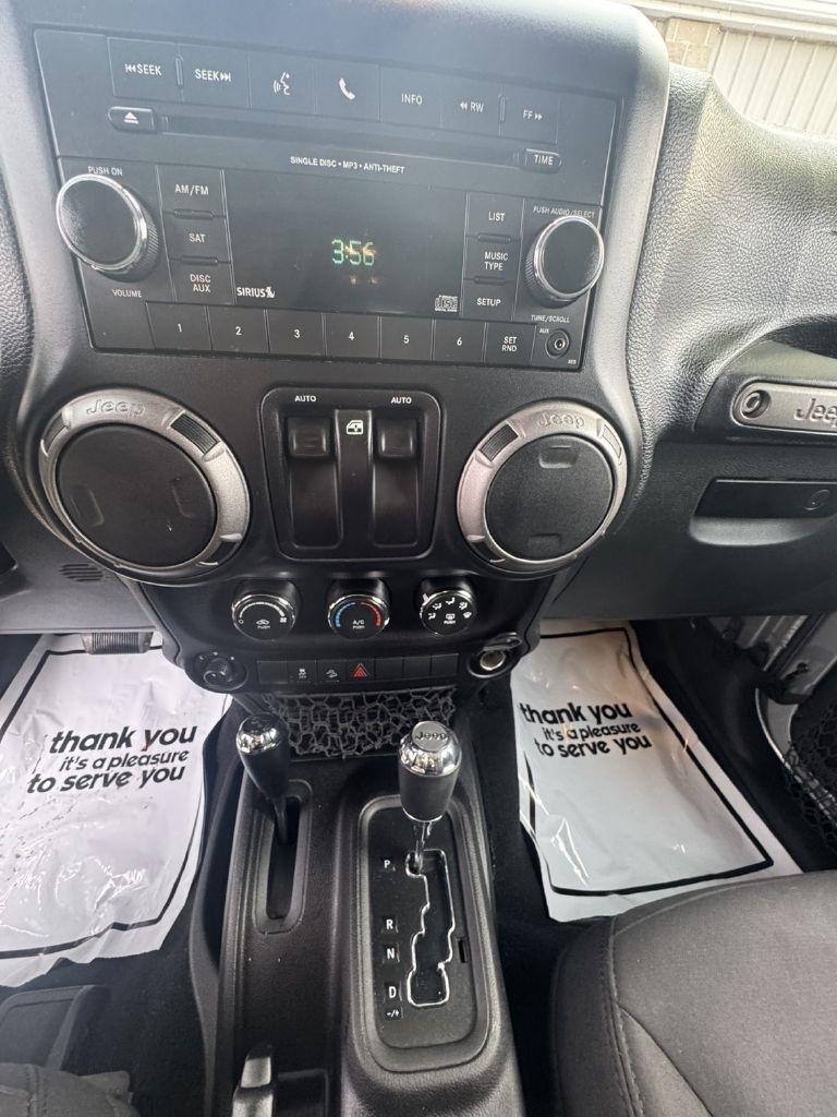 Jeep Wrangler Sport 4WD 2015