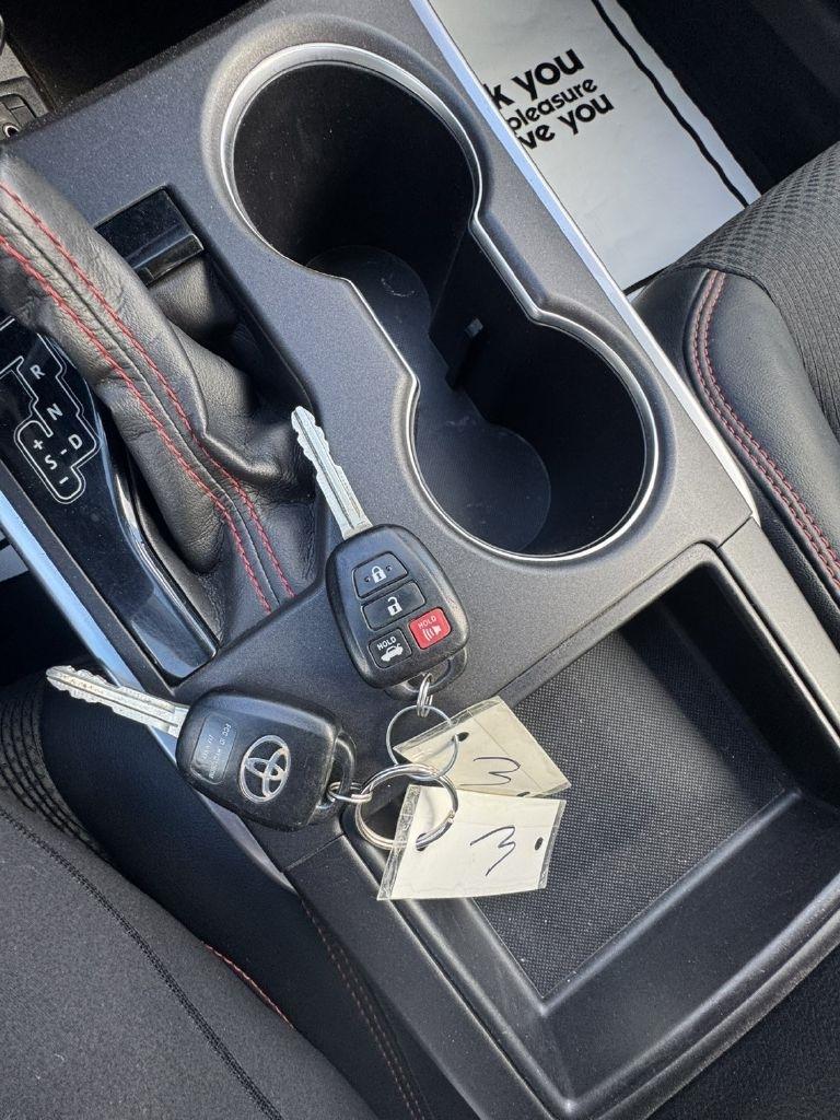 Toyota Camry SE 2017