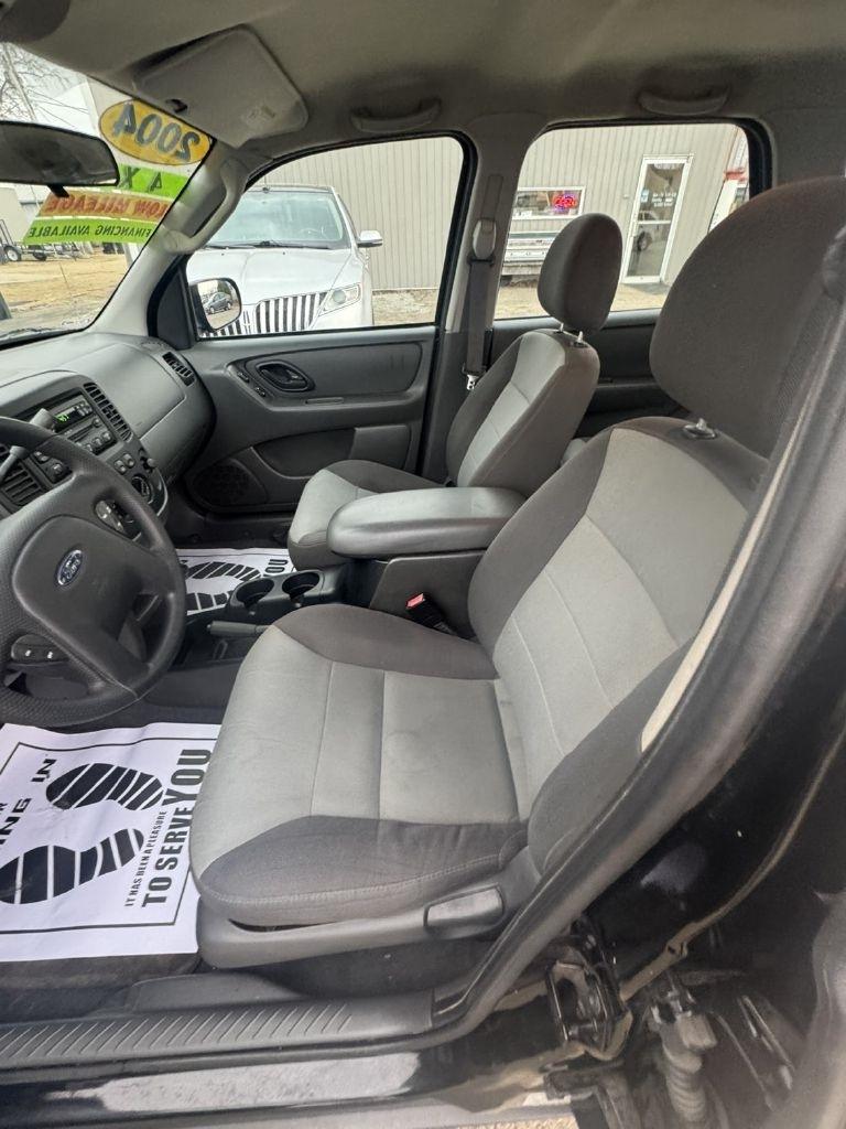 Ford Escape XLS 4WD 2004