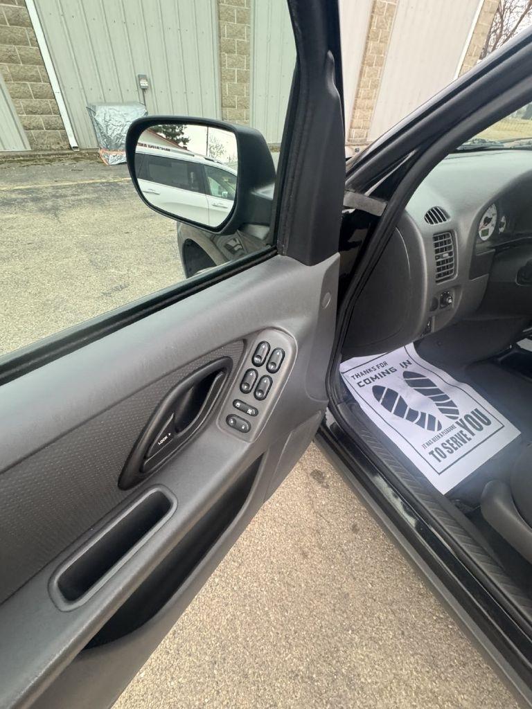 Ford Escape XLS 4WD 2004