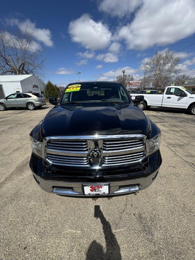 RAM 1500 SLT Crew Cab SWB 4WD 2014