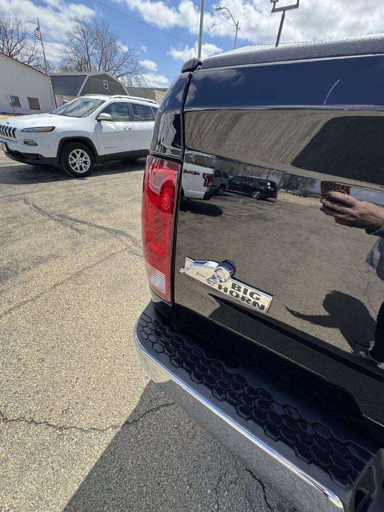 RAM 1500 SLT Crew Cab SWB 4WD 2014