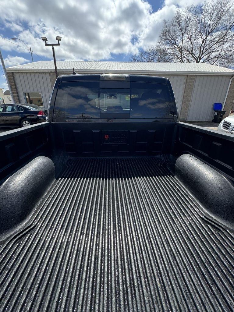 RAM 1500 SLT Crew Cab SWB 4WD 2014